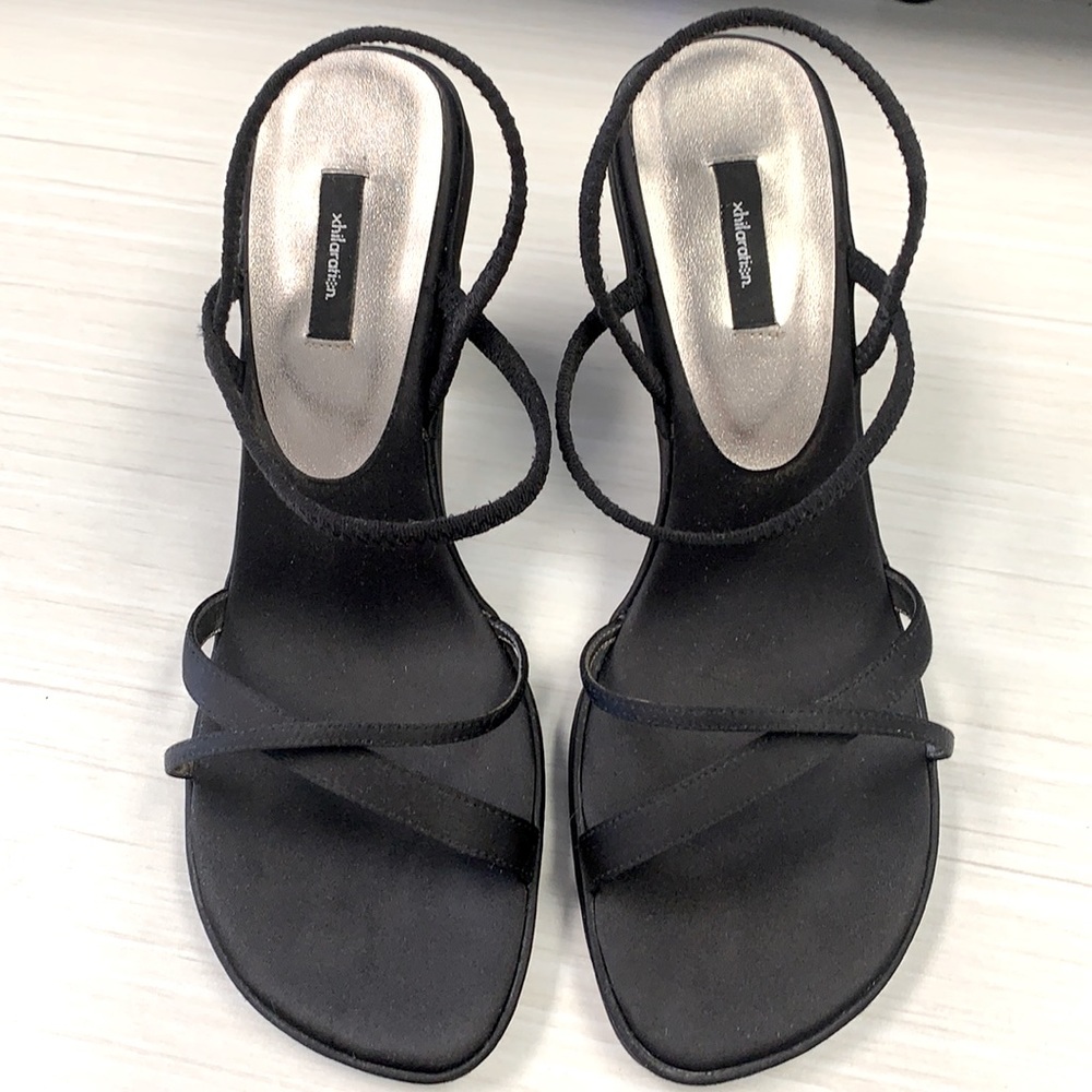 Xhilaration Vintage Women’s Black Heels With Straps Size 7 Like New